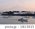 漁船と富士山-8185