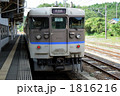 柘植駅停車中の113系電車