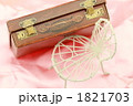 カバンとイス