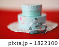 1822100