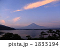 夜明けの富士山