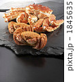 1845635