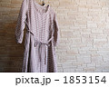 1853154