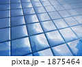 1875464