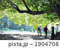 1904708