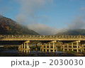 霧の渡月橋