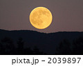 満月の出