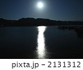 月光染まる、和歌山太地の海岸