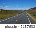 まっすぐな道