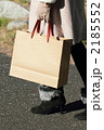 女性 1人 (買い物 冬)