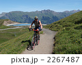 スイスの夏山を楽しむマウンテンバイク