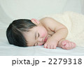 赤ちゃん横向きの寝顔