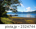 秋晴れの本栖湖
