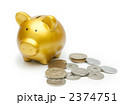 ブタの貯金箱とお金