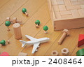 2408464