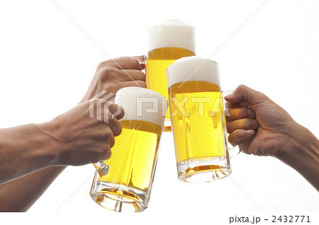 生ビールで乾杯 生ビールで乾杯