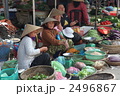 ホイアンの市場で野菜売り