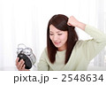 寝坊した女性