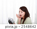 寝坊した女性