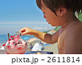 かき氷を食べる夏男！