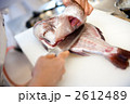 鯛をさばく