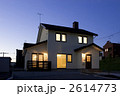 一戸建て住宅　夜景　マイホーム
