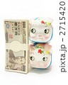 100万円とブタの貯金箱