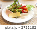 リゾートホテルの朝食野菜サラダ