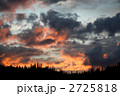 2725818