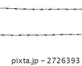 二本の有刺鉄線。
