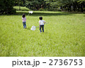 虫取りする子供たち