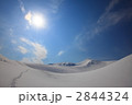 雪景色　太陽と青空と十勝岳