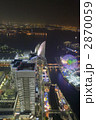 高層ビルからの横浜港の夜景