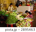 ベンタイン市場の野菜売り場（ホーチミン／ベトナム）