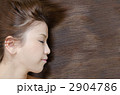 茶髪の女性の髪