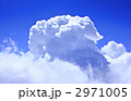 富士山山頂にて　きのこのような不思議な形の雲