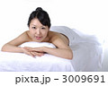 エステを受ける女性