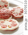 蓮根の肉詰めの下ごしらえ