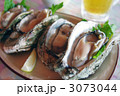 天然岩牡蠣と生ビール