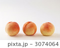 モモ３個
