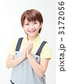 介護士　保育士イメージ　モデル：大友歩