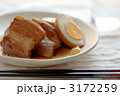 食卓の豚の角煮