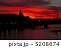 サンタ・トリニタ橋から眺めた夕焼けのカッライア橋(イタリア-フィレンツェ)