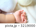 3219000