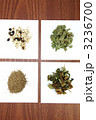 健康茶素材４種・茶色ボード上縦位置