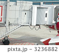 空港のボーディングブリッジ