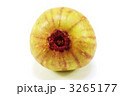 無花果の完熟果実１個横位置
