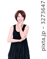 笑う／頬に手を当てる／エステ・健康イメージ／若いセクシーな女性／スタジオ撮影