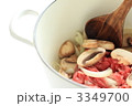 ハッシュドビーフの調理シーン