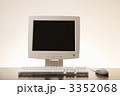3352068